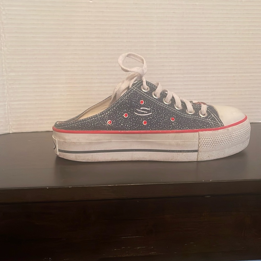 America theme Skechers
